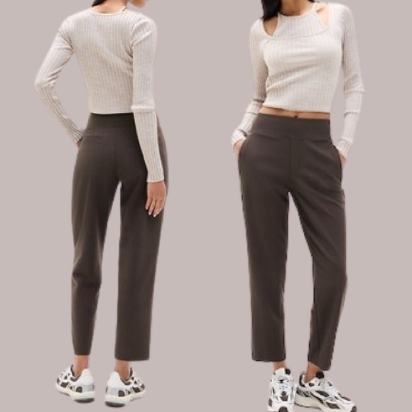 Athleta Endless High Rise Pant “As New Condition”
Truffle | 6 - Picture 2 of 5